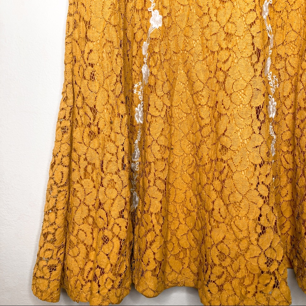 Francesca’s Lace Sleeveless Mock Neck Dress - Picture 11 of 12